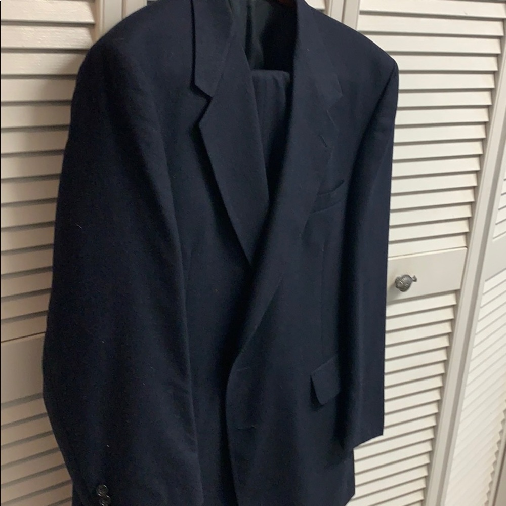 Men’s navy suit Evan Piccone great used condition